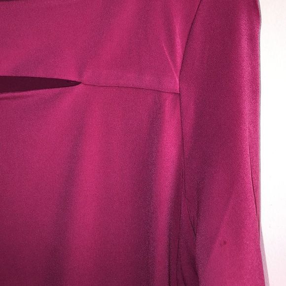 Carmen Marc Valvo Hot Pink 3/4 Sleeve Cut Out Top size Small - Picture 4 of 6